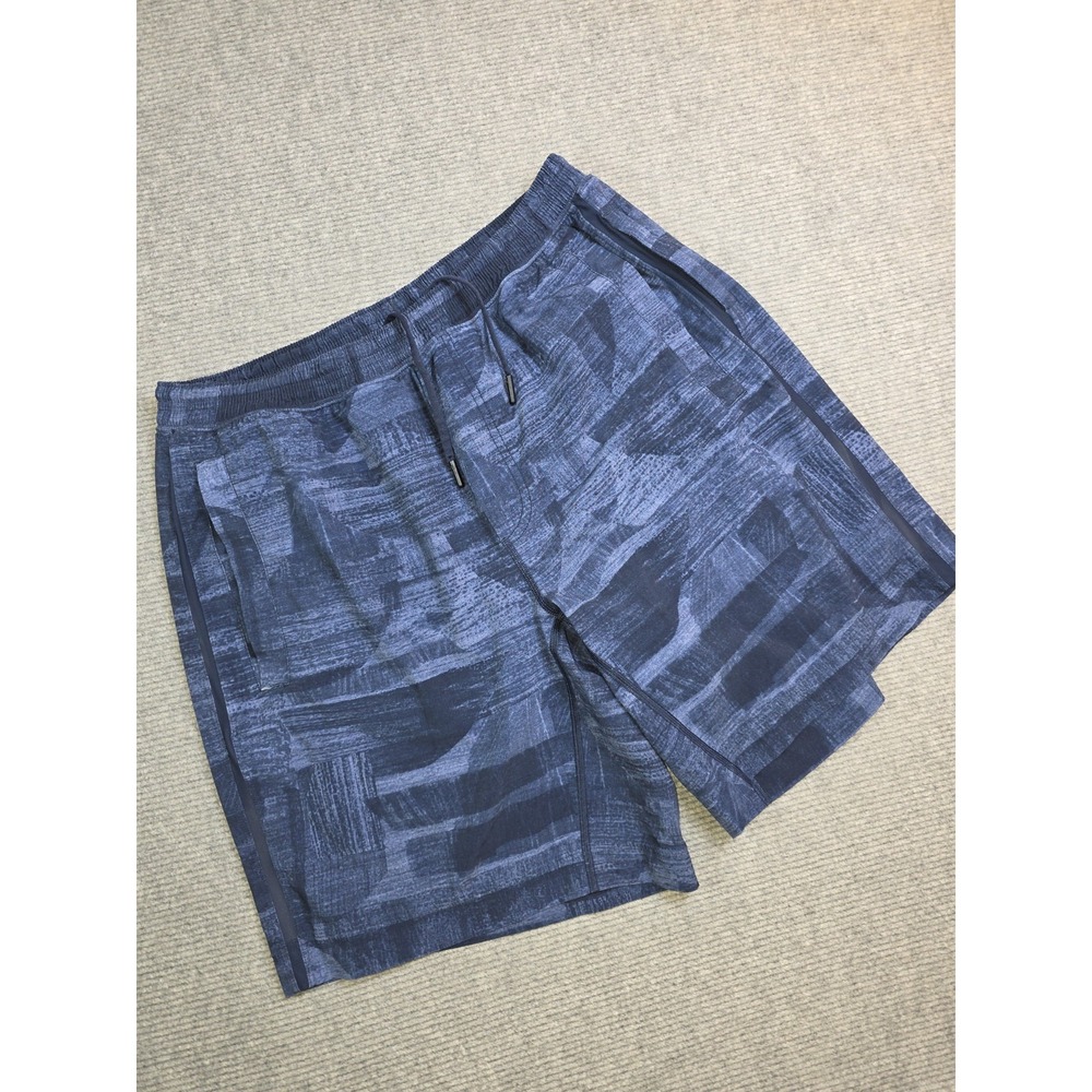 Lululemon Pace Breaker Sport Shorts Mens Blue Camo Geometric Athletic Size M